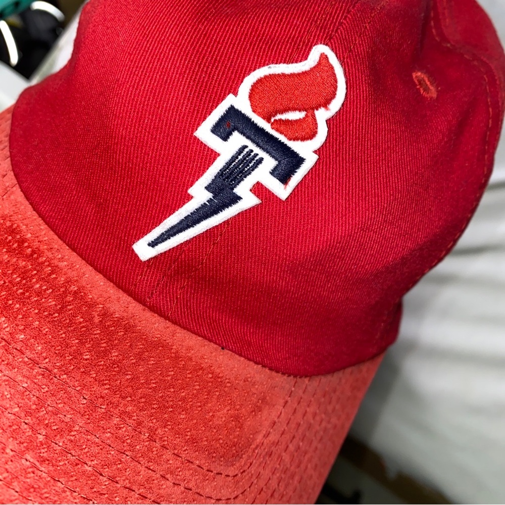 Tackma Hat Strapback Red Thunderbolt Lebron James Streetwear Seek No Approval